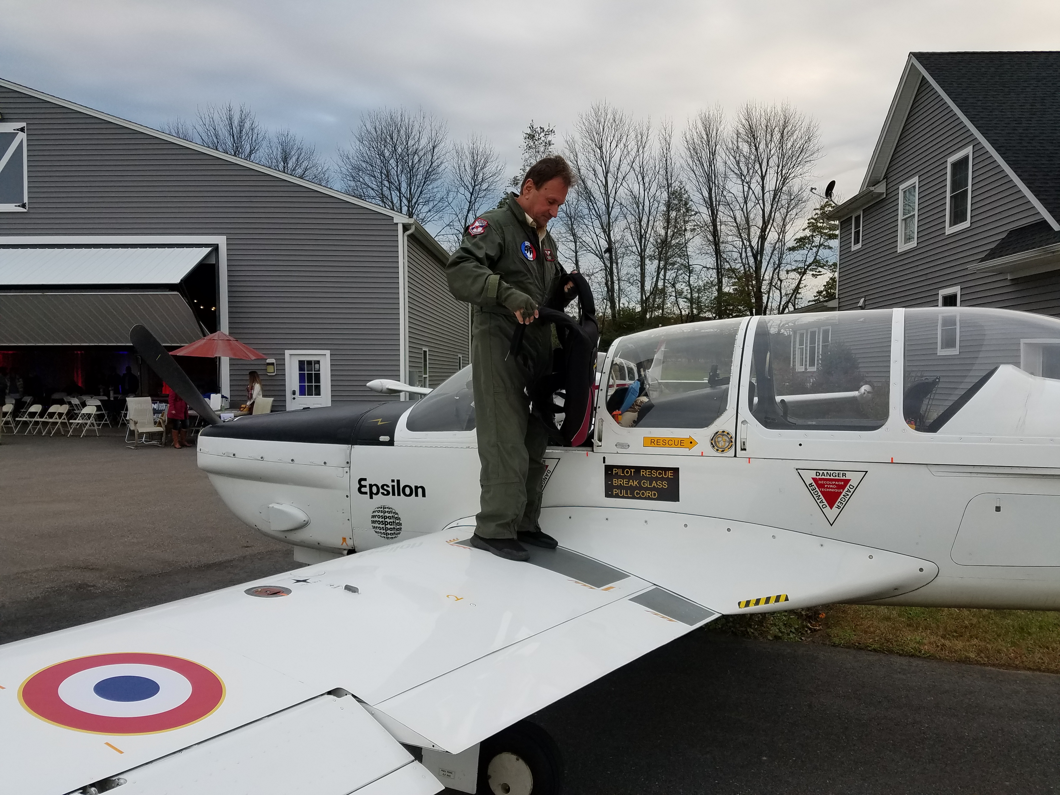 Fighter training plane